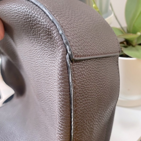 Fake leather tote - Picture 5 of 5